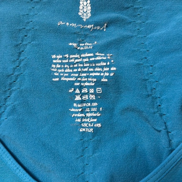 Free People Movement Good Karma Crop Long Sleeve Layer size M/L NEW Off Tropic - Picture 4 of 4